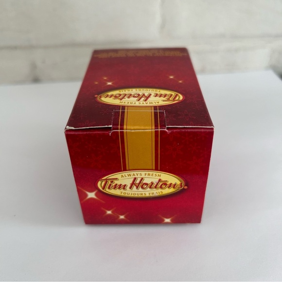 Tim Hortons 2010 Ceramic Coffee Cup Christmas Ornament NIB - Picture 7 of 9